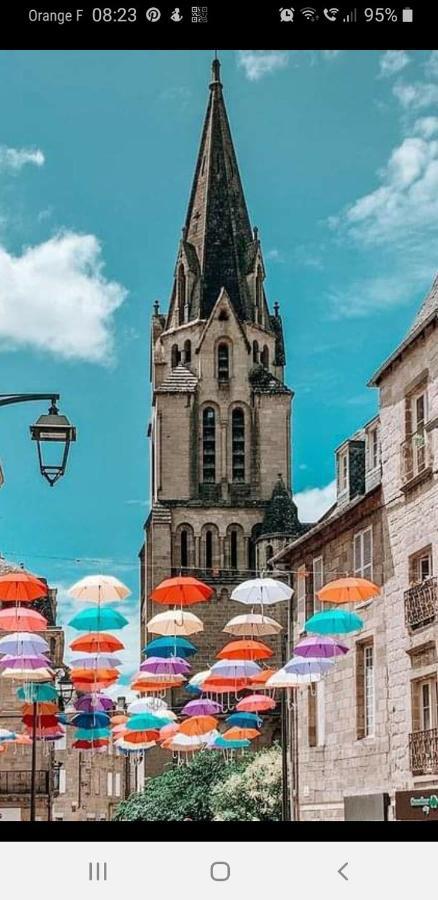 Chambre Climatisee Au Coeur De Brive Avec Televiseur Connecte Wifi Netflix ภายนอก รูปภาพ